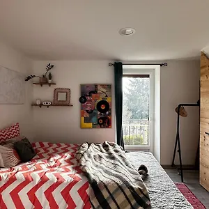 chez-marie-en-savoie.hotels-rhonealpes.com/